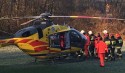 Ranną kobietę przetransportowano  do szpitala helikopterem